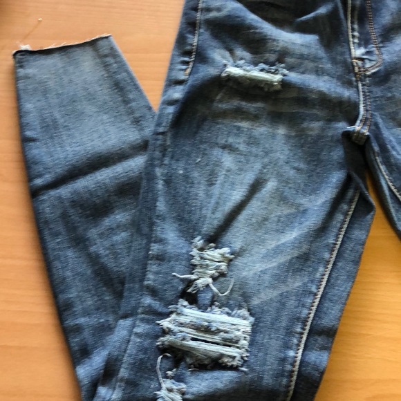 Skinny jeans never worn - Picture 3 of 5